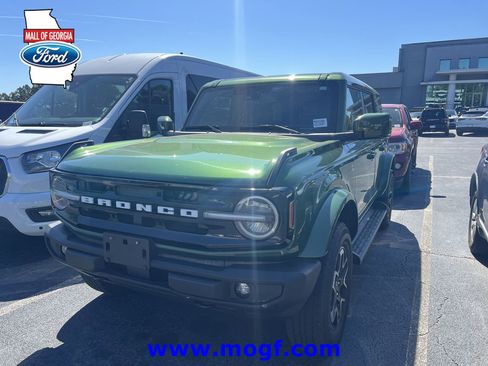 Certified 2025 Ford Bronco Outer Banks AWD/4WD image 1
