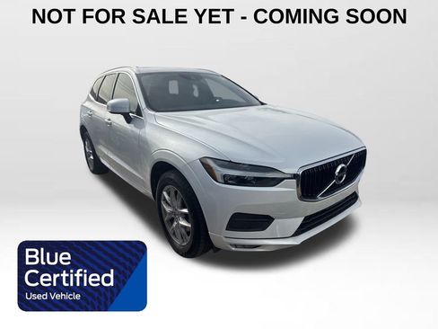 Used 2021 Volvo XC60 T5 Momentum image 1