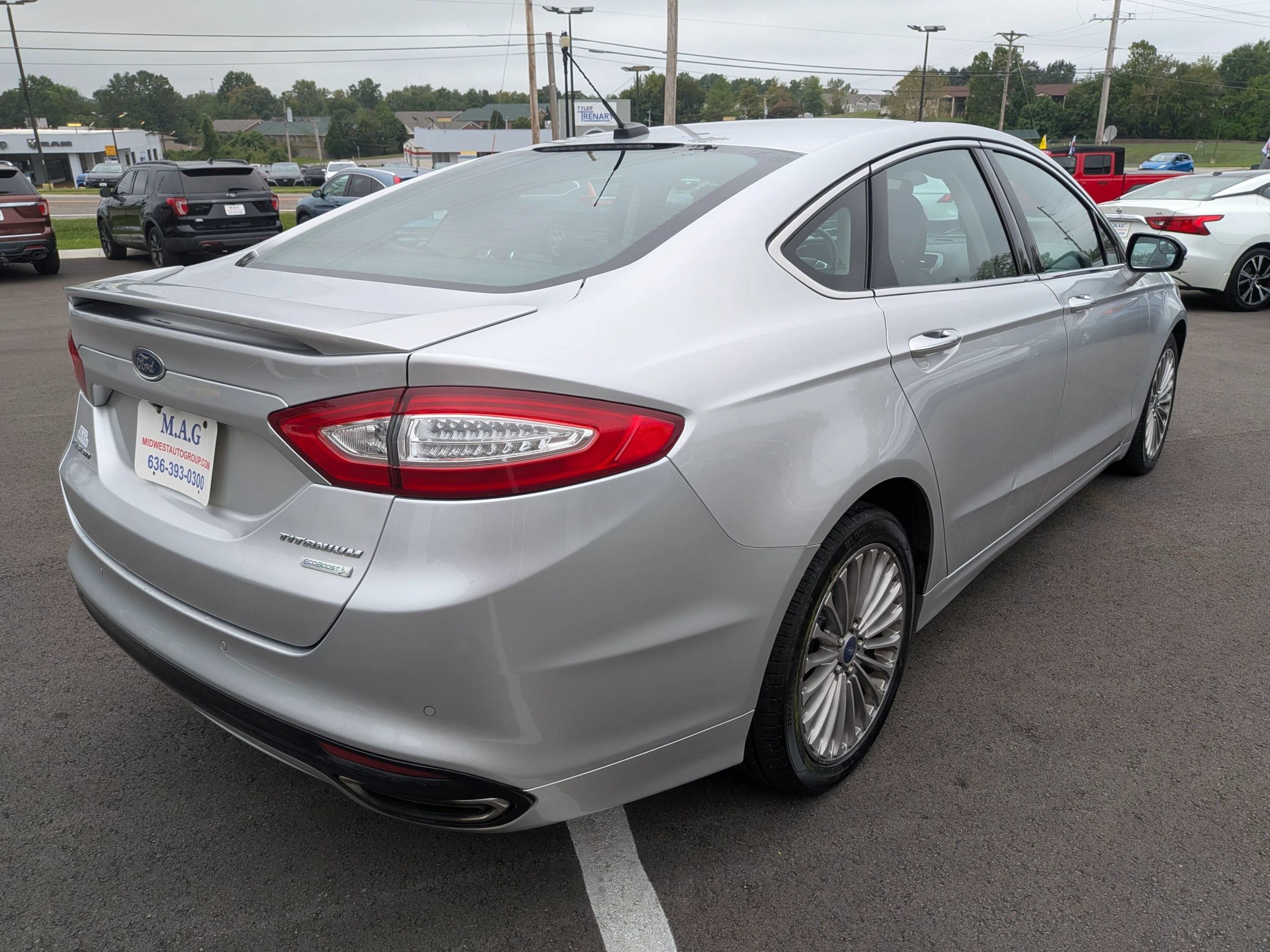 Used 2015 Ford Fusion Titanium FWD image 6