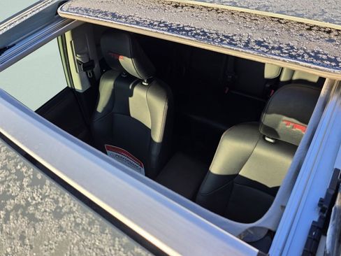 Used 2023 Toyota 4Runner TRD Off-Road Premium image 4