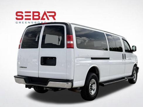 Used 2020 Chevrolet Express 3500 LT w/ LT Preferred Equipment Group RWD image 8