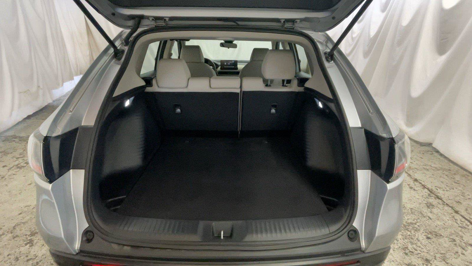 Used 2023 Honda HR-V LX image 23