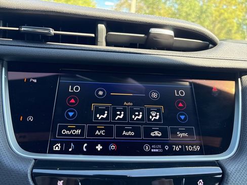 Used 2022 Cadillac XT5 Premium Luxury FWD image 29