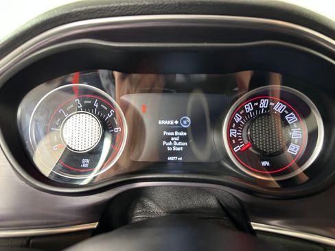Used 2016 Dodge Challenger SXT w/ Super Sport Group (SS/T) RWD image 20