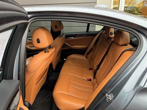 Used 2019 BMW 530i xDrive w/ M Sport Package image 27