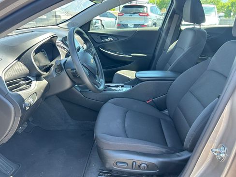 Used 2023 Chevrolet Malibu LT FWD image 26