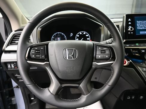 Used 2025 Honda Odyssey Touring image 26