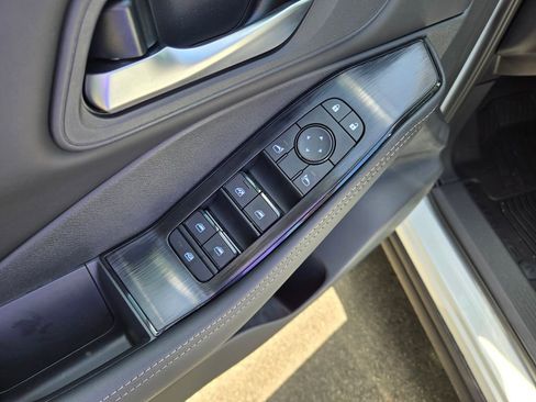 New 2026 Nissan Rogue SV w/ Cold Weather Package FWD image 18