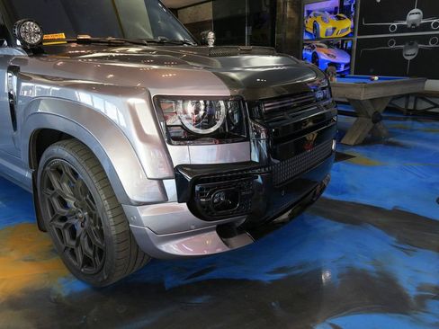 Used 2024 Land Rover Defender 110 X-Dynamic SE AWD/4WD image 48