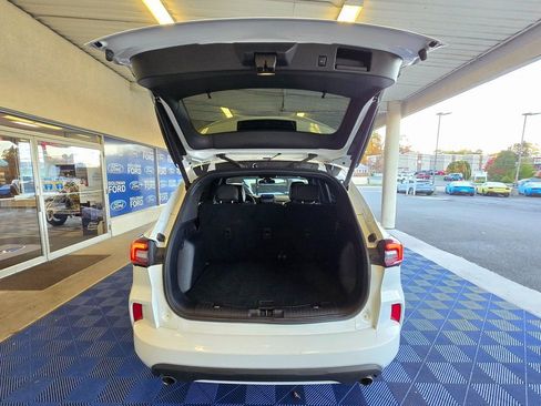 Used 2023 Ford Escape ST-Line image 7