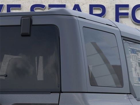 New 2025 Ford Bronco Base image 25