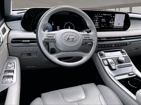 Used 2025 Hyundai Palisade Calligraphy AWD/4WD image 8
