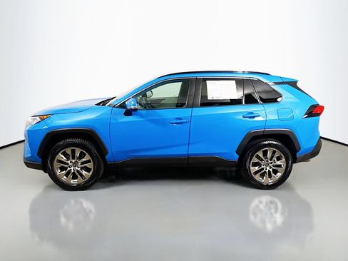 Certified 2021 Toyota RAV4 XLE Premium FWD image 4