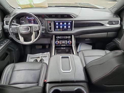 Used 2021 GMC Yukon Denali image 10