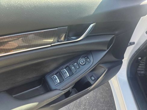 Used 2021 Honda Accord Sport image 19
