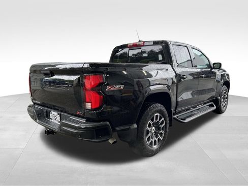 Used 2023 Chevrolet Colorado Z71 w/ Z71 Convenience Package 2 AWD/4WD image 9