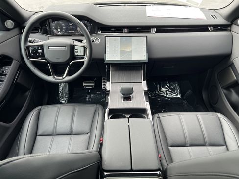 New 2025 Land Rover Range Rover Evoque Dynamic SE AWD/4WD image 19