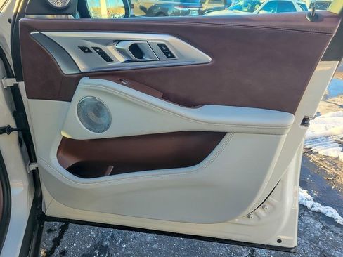 Used 2023 BMW XM image 22