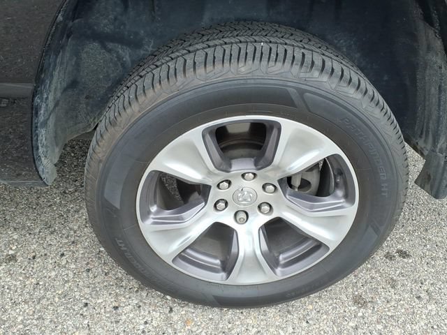 Used 2023 RAM 1500 Laramie AWD/4WD image 15