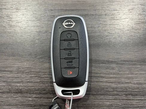 New 2026 Nissan Pathfinder Platinum image 21