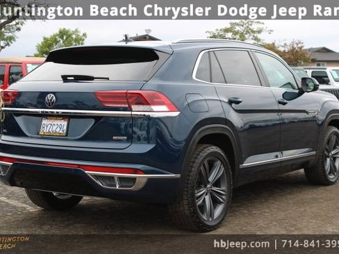Used 2022 Volkswagen Atlas Cross Sport SEL R-Line image 5