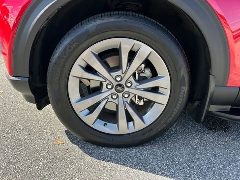 Used 2021 Ford Explorer XLT w/ Equipment Group 202A image 29