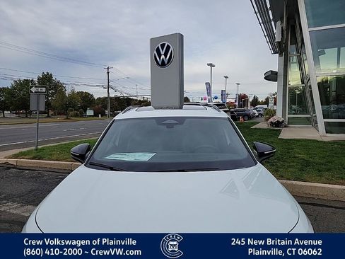 New 2026 Volkswagen Tiguan SE R-Line image 5