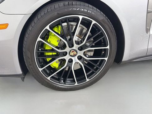 Used 2023 Porsche Panamera AWD/4WD image 32