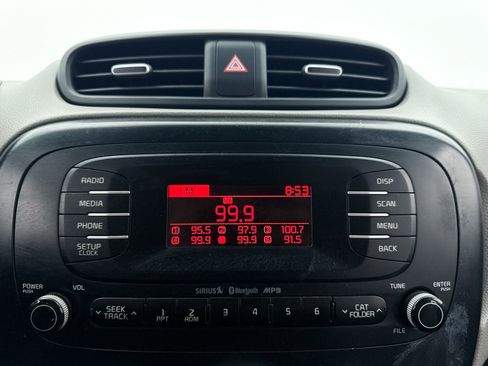 Used 2016 Kia Soul image 4