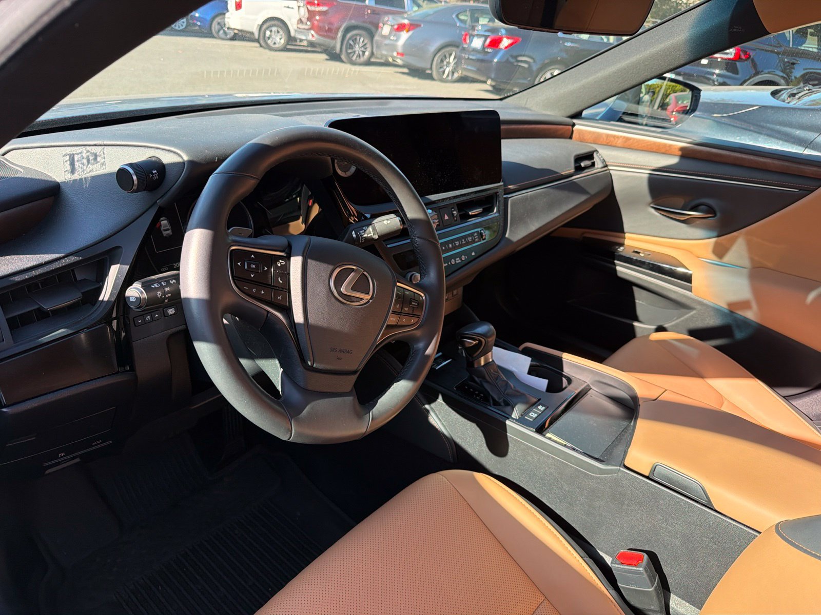 Used 2023 Lexus ES 300h w/ Premium Package FWD image 9