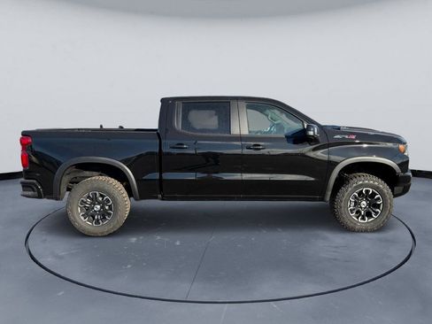 New 2026 Chevrolet Silverado 1500 ZR2 image 2