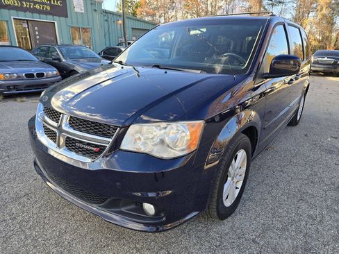 Used 2013 Dodge Grand Caravan Crew image 4