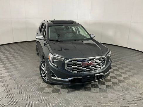 Used 2018 GMC Terrain Denali w/ Advanced Safety Package AWD/4WD image 44