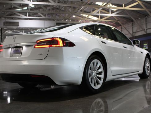 Used 2018 Tesla Model S 75D image 8