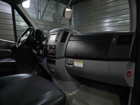 Used 2017 Mercedes-Benz Sprinter 3500 image 15