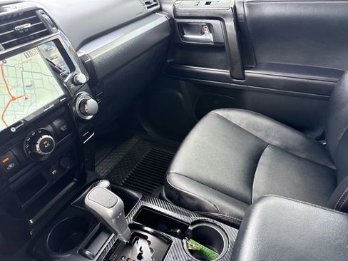 Used 2023 Toyota 4Runner TRD Off-Road Premium w/ Moonroof Package AWD/4WD image 19