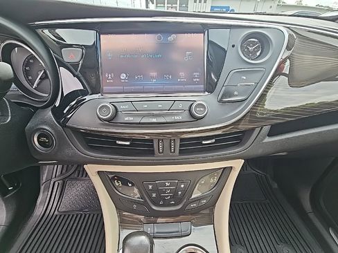 Used 2019 Buick Envision Essence w/ LPO, Active Package image 20