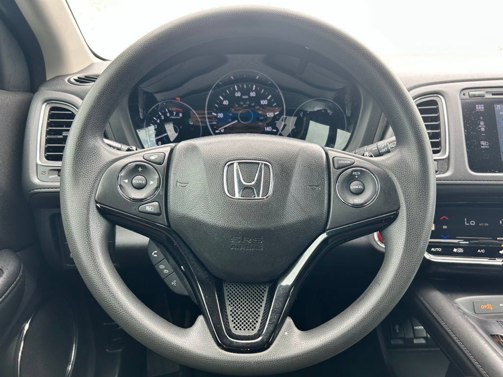 Used 2018 Honda HR-V EX image 16
