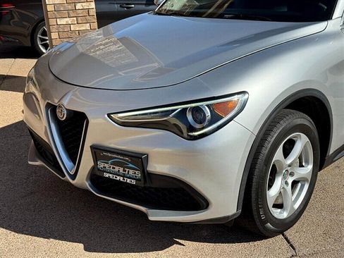 Used 2018 Alfa Romeo Stelvio AWD image 12
