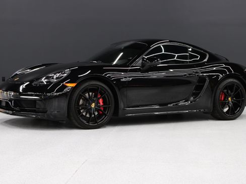 Used 2025 Porsche 718 Cayman S w/ Sportdesign Package RWD image 39
