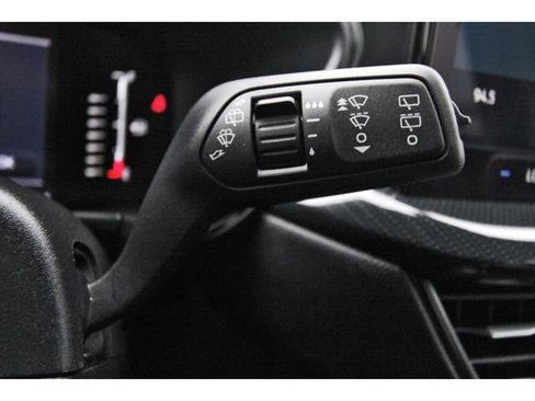 Used 2023 Ford Escape ST-Line w/ Tech Pack #1 FWD image 17