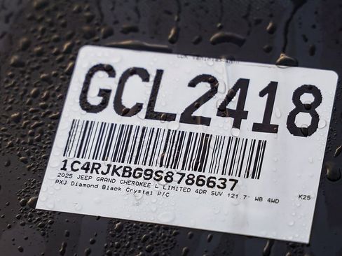 New 2025 Jeep Grand Cherokee L Limited image 30