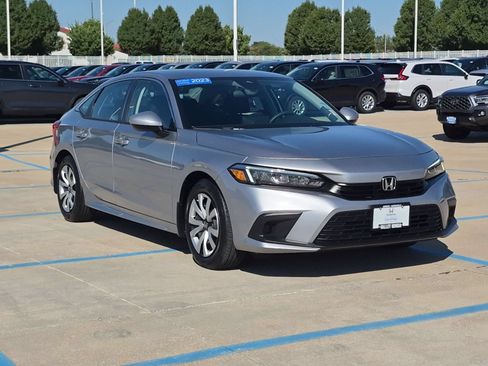 Used 2023 Honda Civic LX image 4