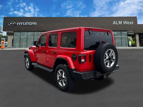 Used 2021 Jeep Wrangler Unlimited Sahara w/ Uconnect 4C Nav & Sound Group AWD/4WD image 7