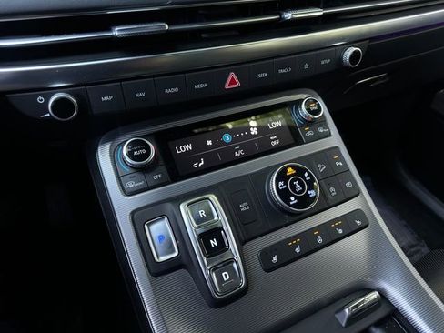 Used 2023 Hyundai Palisade Calligraphy image 31