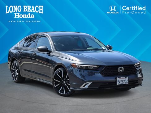 Used 2025 Honda Accord Touring image 1