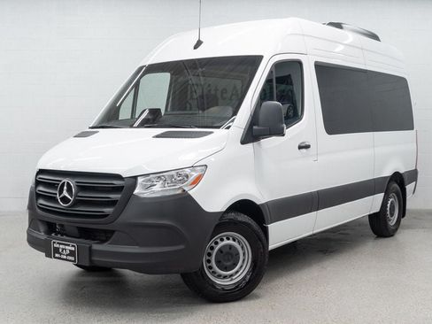 Used 2025 Mercedes-Benz Sprinter 2500 image 1