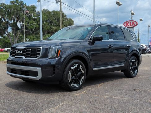 Certified 2025 Kia Telluride S FWD image 1
