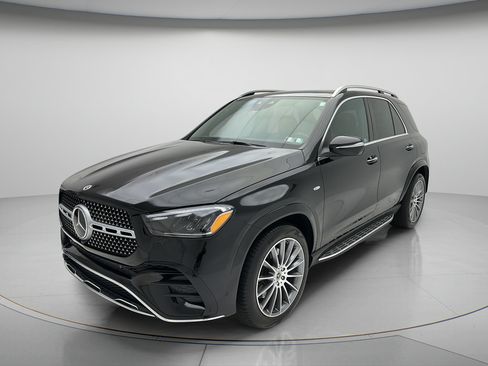 Used 2025 Mercedes-Benz GLE 450e 4MATIC image 3