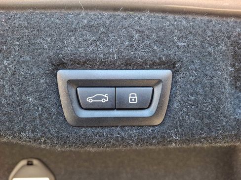 Used 2025 BMW i5 xDrive40 w/ M Sport Package image 29